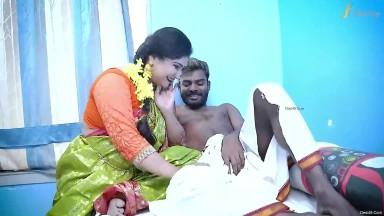 My Early morning sex with a big tits milf lady in South Indian style