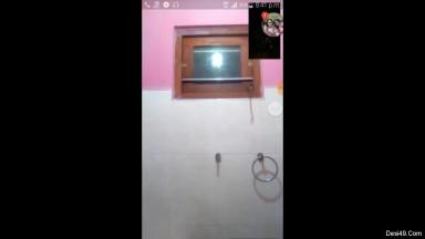 Exclusive- Sexy Sri Lankan Wife Bathing on Video Call