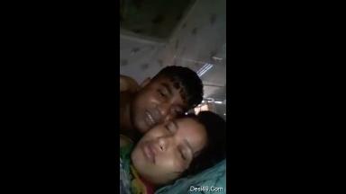 Desi Lover Kissing and Fucking