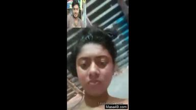 Desi Girl Showing Her Bathing On Video Call