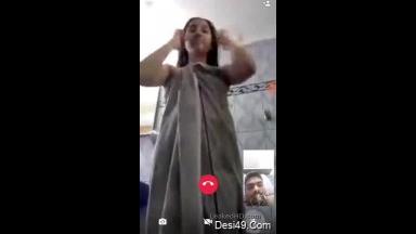  Sexy Lankan Girl Showing her Nude Body to Bf on Video Call part 5