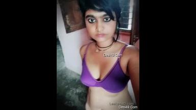 uper Hot Look Desi Cheating Wife Record Nude Selfie and Fingering part 2