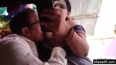 Desi Bhabhi Boobs sucking