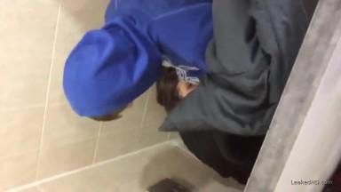 boy gets a blowjob on the schools toilet