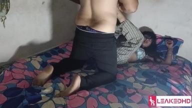 MONA BHABHI KI MAST CHUDAI KA SEXY VIDEO BLOWJOB AND DOGGY STYLE FUCKING