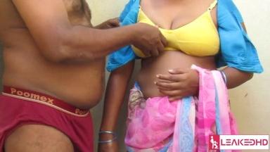 HOT TAMIL AUNTY AND HUS FUCK BEFORE ROMANCE