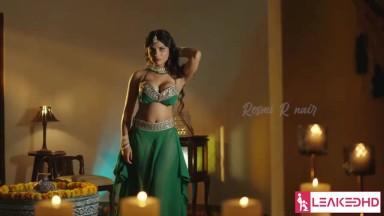 Resmi R Nair In Green Saree Nude