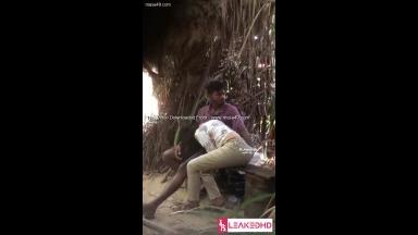 Lankan Lover Out Door Fucking MMS part 7