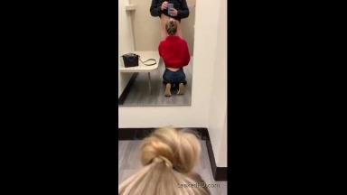 fucking girlfriend in a public changing room