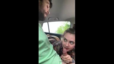 College Slut girl fucked in car sex