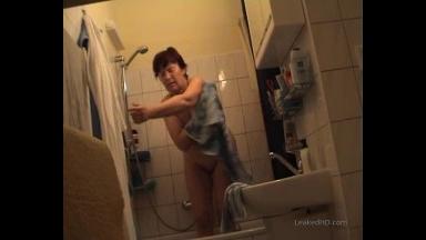 German granny nude in bathroom