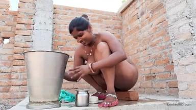 Indian Aunty Bathing And Fingering Her Pussy