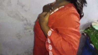 Huge Booby Sexy Ass Bhabhi Standing Fucking