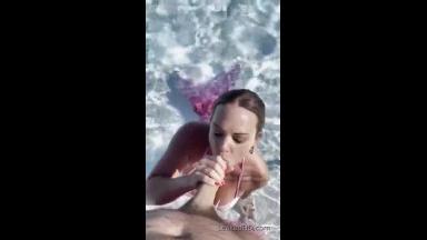 Hot mermaid swims to shore and sucks him off