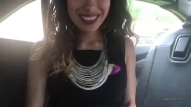 Latina with juicy dick sucking lips swallows in car