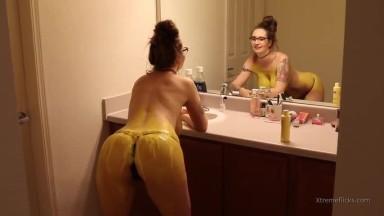 Cage The Mom Nude Painted Twerking