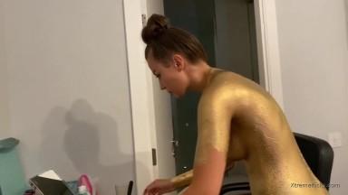 Anna Zapala Gold Bodypaint