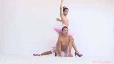 Little Lorie in Ballet licks pussy