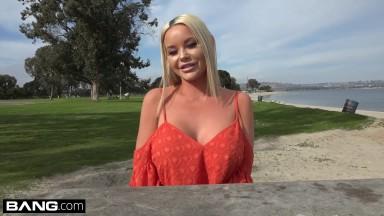 Rachele Richey flashes her massive tits in public and enjoys a squeeze