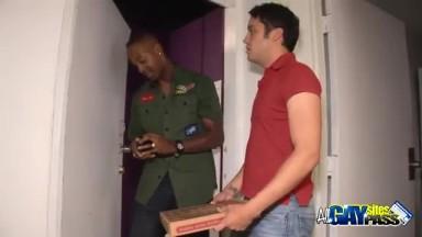 Black Hunk Fucks the Pizza Guy