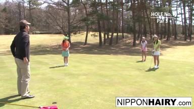 Teen golfer gets her pink pounded