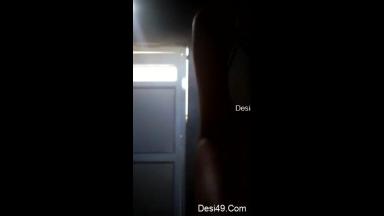 Today Exclusive- Desi Girl Record her Nude Selfie