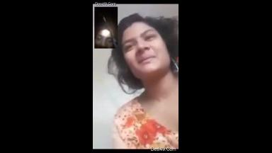 Today Exclusive- Desi Village Girl Showing Her Boobs On Video Call