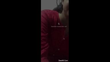 Today Exclusive- Paki Girl Showing Her Boobs and Pussy To Lover On Video Call