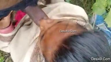 Today Exclusive- Desi Lover OutDoor Romance Blowjob and Pussy Licking