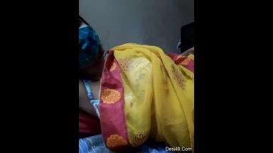 Today Exclusive- Village Bhabhi Give Handjob