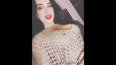 Today Exclusive- Paki Girl Shows Her Boobs Part 1