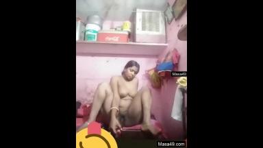 Today Exclusive  Village Bhabhi Masturbating