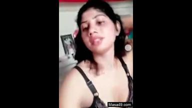 Today Exclusive -Paki Girl Shows Her Boobs and Pussy