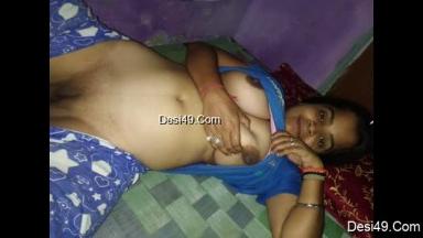 Today Exclusive -Sexy Bhabhi Record her Bating Video Part 1