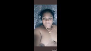 Today Exclusive -Horny Bhabhi Record her Nude Selfie