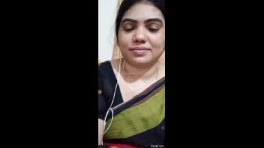 Today Exclusive amp8211 Desi Paid Bhabhi Shows her Boobs and Pussy On Vc Part 1