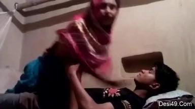 Today Exclusive-Horny Bangla Girl Ridding Lover Dick