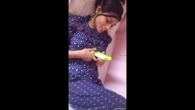 Today Exclusive- Desi Wife Masturbating And Fucked part 2