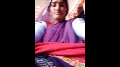 Today Exclusive-Desi Village Bhabhi Shows Pussy Part 2