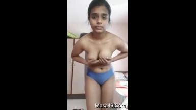 Today Exclusive-Cute Desi Girl Shows her Boobs Part 1