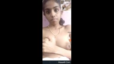 Today Exclusive-Tamil Girl Shows Her Boobs On VC