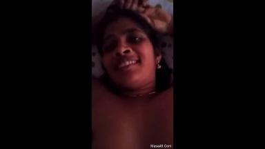 Today Exclusive-mallu Bhabhi Shows Nude Body