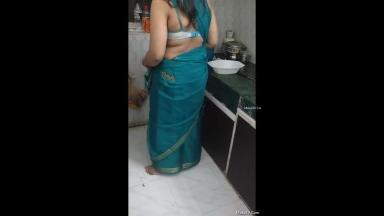 Today Exclusive-Bhabhi Blowjob and Fucking