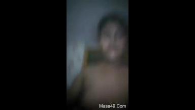 Desi Girl Shows Boobs and Pussy part 1