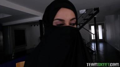 Busty Arabic Teen Violates Her Religion