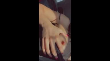 Itsxlilix Nude Car Blowjob Leaked Video