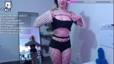 Anonebess Nude Accidently Flashing Tits In Twitch Video