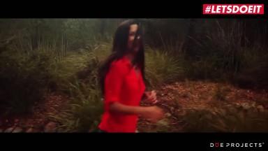 DoeProjects - Alexa Tomas rubs her sensual Spanish pussy and sucks a big cock in the forest