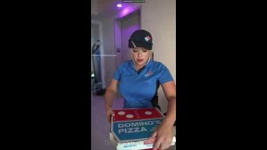 Becky Crocker Thick Dominos Delivery Girl Fucks Customer