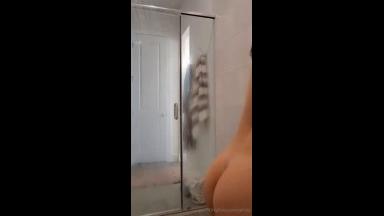 Alinity amp8211 Nude Shower Rubbing Video Leaked